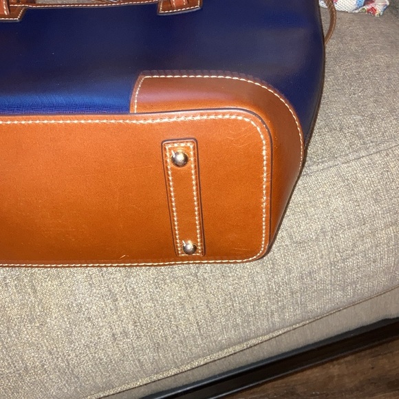 Dooney and Bourke Handbag - Picture 3 of 9
